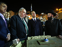 Премьер-министр РФ Дмитрий Медведев около Стены Плача в Иерусалиме. 10 ноября 2016 года