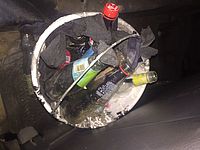 Полиция конфисковала бутылки с зажигательной смесью и петарды в деревне Манда