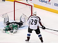 Триллер в Миннесоте, четыре победы с крупным счетом: обзор матчей НХЛ