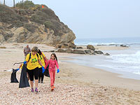 Субботник на пляже Пальмахим: чистый дом для птиц и черепах. Фоторепортаж