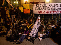 В Турции уволены 15.000 военных и госслужащих 