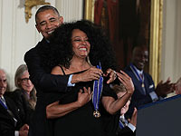 Брюс Спрингстин, Том Хэнкс и Майкл Джордан получили Медаль Свободы