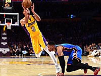 Мозгов набрал 16 очков. 