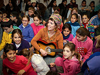 В рамках новой программы минпроса занятия в младших классах будут начинаться с пения