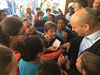 Министр просвещения пообещал восстановить учебные заведения, пострадавшие от пожара