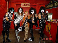 Впервые в Израиле трибьют-группа Kiss Forever Band
