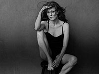 Календарь Pirelli 2017: обнаженные души звездных актрис и падчерицы Чемезова