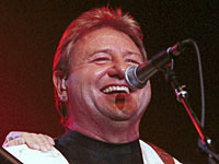 Известный музыкант Грег Лейк умер в возрасте 69 лет