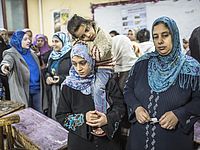 Египетские женщины надели короткие платья в знак протеста против домогательств