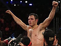 Хулио Сезар Чавес-младший вернулся и победил немца