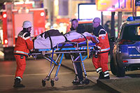 Теракт на Рождественском базаре в Берлине. Фоторепортаж
