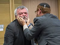 При обсуждении деятельности 