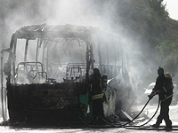 К юго-востоку от Хайфы загорелся пассажирский автобус, пострадавших нет