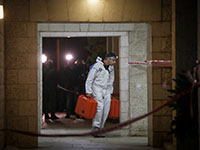 Соседи погибшей семьи в Иерусалиме утверждают, что видели висевшее в петле тело 