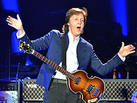 Сэр Пол Маккартни вместе с группой The Killers выступил на новогодней вечеринке у Романа Абрамовича
