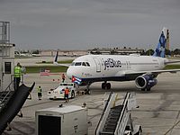 Число жертв стрельбы в аэропорту Форт-Лодердейла увеличилось