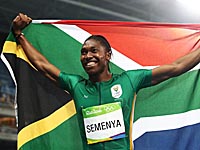 Легкоатлетка Кастер Семеня, проходившая гендерный тест, женилась на подруге 