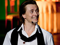 Сергей Безруков в моноспектакле
