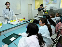 За 5 лет число школьниц, изучающих естественные науки, выросло на 25%