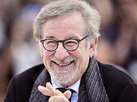 Знаменитому режиссеру Стивену Спилбергу –  70 лет. Фотогалерея
