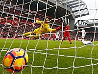 Роберто Фирмину и Фернандо Льоренте забили по два мяча. Сенсация на 