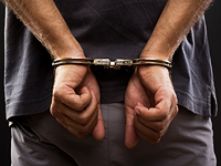 Израильтянин, воевавший против ИГ, задержан в мусульманской стране по обвинению в убийстве
