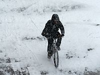 Китаец месяц ехал домой на велосипеде в неверном направлении