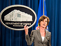 Трамп уволил генпрокурора, усомнившуюся в законности указа о запрете на прием беженцев
