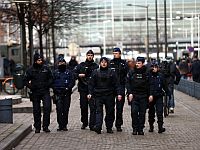 Полицейский патруль в Париже
