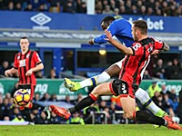 В Ливерпуле забиты 9 мячей. 