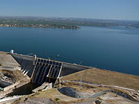 Повреждение плотины на озере Оровилл: эвакуированы почти 200.000 человек