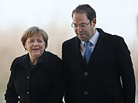 Тунисский премьер не готов строить лагеря для беженцев: 