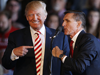 Белый дом подтвердил, что Трамп знал о лжи Флинна несколько недель    