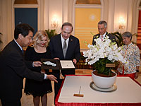 В Сингапуре в честь четы Нетаниягу назван новый сорт орхидей