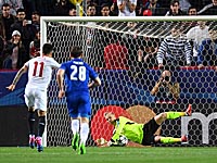 Корреа не реализовал пенальти. 