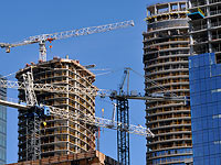 Крановщики проводят однодневную предупредительную забастовку