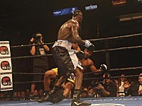 Уайлдер защитил титул чемпиона мира, нокаутировав Вашингтона