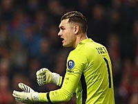 Битва голландских гигантов. Вратарь внес мяч в свои ворота. Зинченко остался в запасе