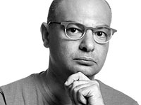 Clinique представляет: единственный мастер-класс вице-чемпиона Европы по визажу Феликса Штейна – специально к Женскому дню   
