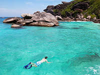 Найден 49-летний россиянин, пропавший в Таиланде: он сутки держался за буй в море