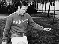 Умер один из величайших футболистов мира Раймон Копа