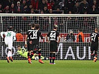 Топрак не забил пенальти на 6-й минуте компенсированного времени.