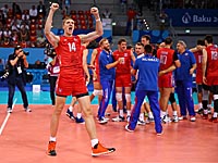 Известного российского волейболиста выгнали из самолета за слишком длинные ноги