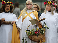 300-летняя традиция: друиды Лондона отметили равноденствие. Фоторепортаж