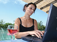 $10.000 в месяц за отдых на элитных курортах: ThirdHome ищет кандидатов на лучшую в мире работу