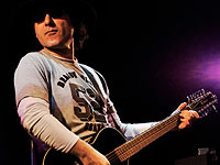 Через неделю в Тель-Авиве группа 