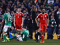 Тейлор сломал ногу капитану сборной Ирландии.  Сборные Грузии и Молдовы проиграли