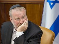 Юрсоветник правительства запретил Либерману увольнять раввина Левинштейна