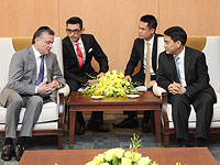 Израильская компания будет снабжать Ханой водой из воздуха