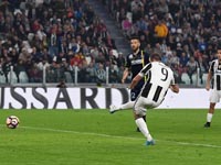 Игуаин оказался один на линии вратарской и поразил цель 2:0